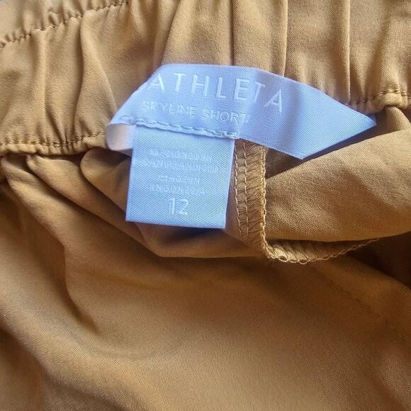Athleta womens Sz 12 tan gold skyline shorts - Picture 7 of 8